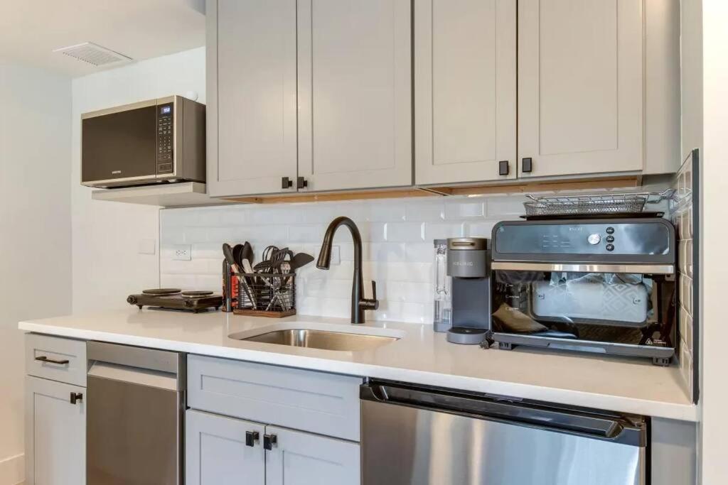 Brand New Two Room Apartment Building On A Park DEN Exterior foto